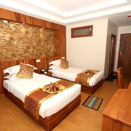 Gemsy Hotel Yangon Extérieur photo