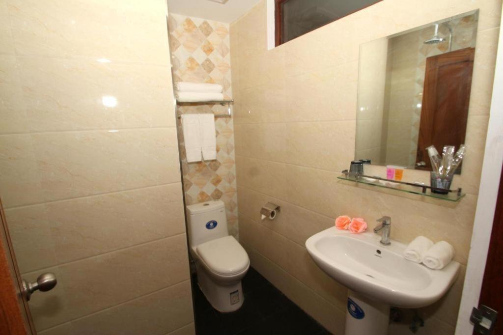 Gemsy Hotel Yangon Extérieur photo