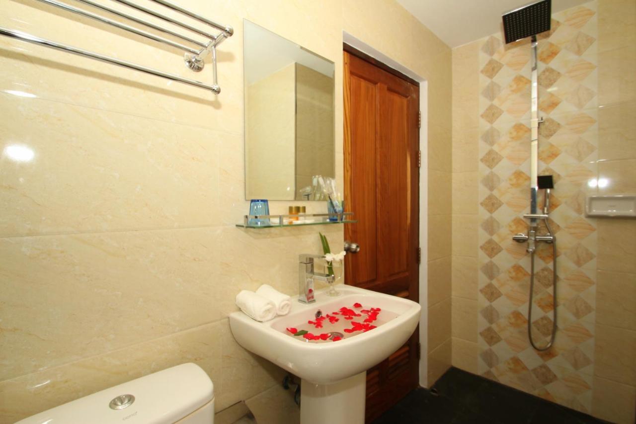 Gemsy Hotel Yangon Extérieur photo