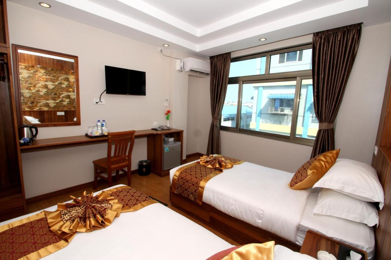 Gemsy Hotel Yangon Extérieur photo