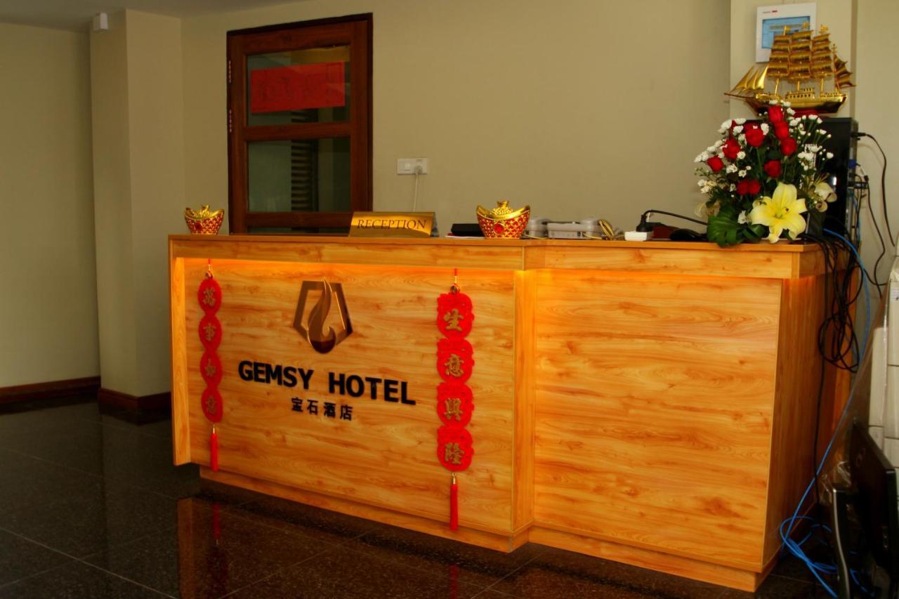 Gemsy Hotel Yangon Extérieur photo